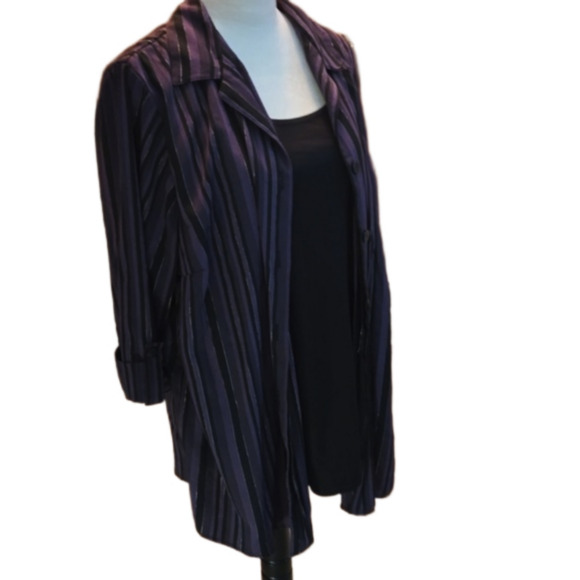Maggie Barnes 2 in 1 Top Eggplant & Black with Metallic Threading Size 18W - Picture 2 of 9